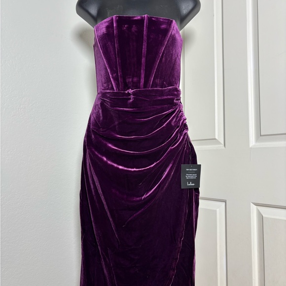 Lulu's Strapless Dress in Rich Purple Velvet - Picture 12 of 14